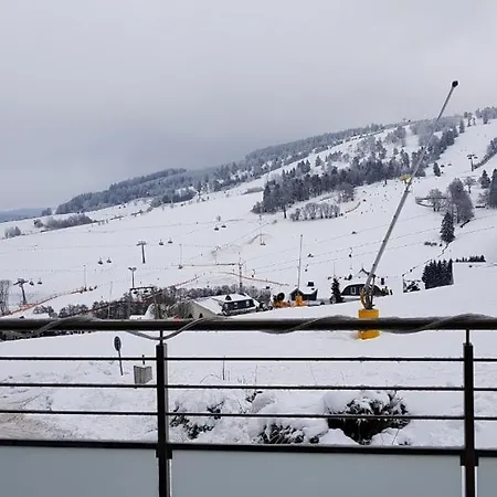 Quartier12 - In & Bike Out - Hang & L!ebe *