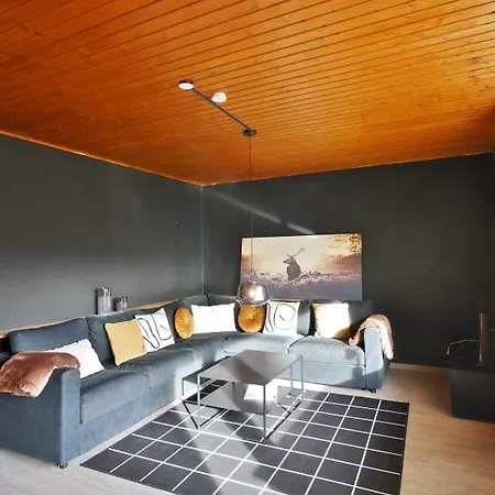 Quartier12 - In & Bike Out - Hang & L!ebe Апартаменты *